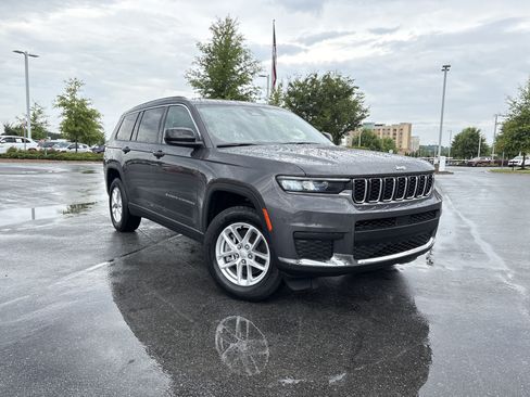 Used 2023 Jeep Grand Cherokee L Laredo AWD/4WD image 2
