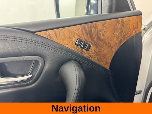 Used 2024 Nissan Armada SL w/ Captain's Chairs Package image 11