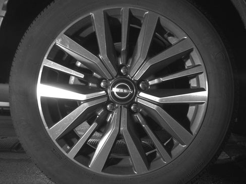 Used 2024 Nissan Kicks SV image 15