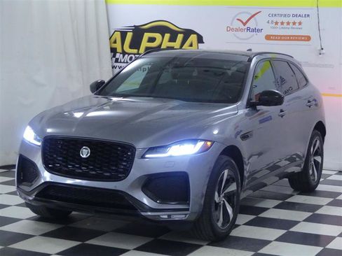 Used 2024 Jaguar F-PACE R-Dynamic S AWD/4WD image 3