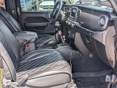 Used 2023 Jeep Wrangler Sport AWD/4WD image 20