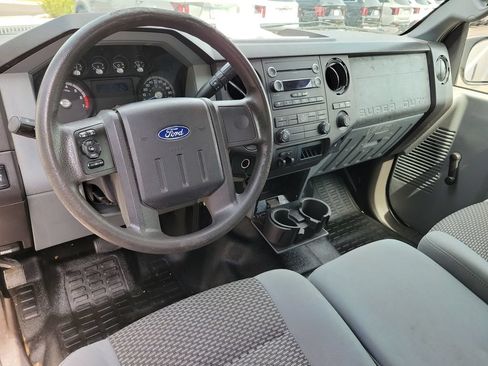 Used 2011 Ford F250 XL w/ Skid Plate Pkg AWD/4WD image 9