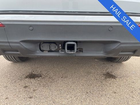 Used 2025 Ford Explorer Active AWD/4WD image 9