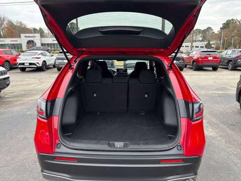 Used 2025 Honda HR-V Sport image 32