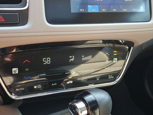 Certified 2018 Honda HR-V EX image 23
