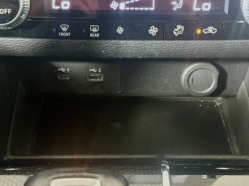 Used 2023 Mitsubishi Outlander SE Black Edition image 26