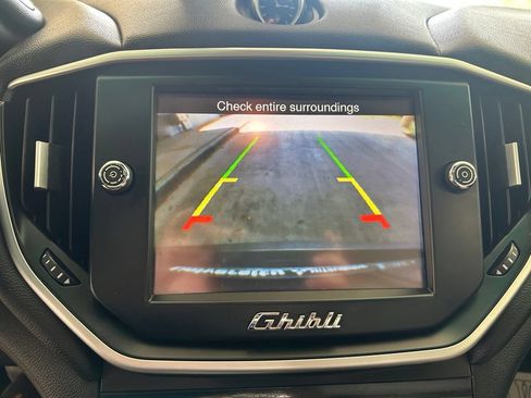 Used 2015 Maserati Ghibli RWD image 9