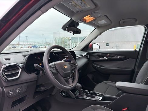 Used 2024 Chevrolet TrailBlazer LT image 15