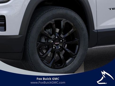 Used 2026 GMC Terrain Elevation w/ Elevation Premium Package image 9