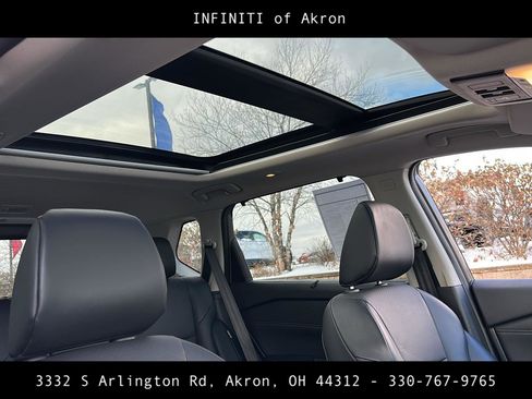 Used 2025 Nissan Rogue SV w/ SV Premium Package image 28