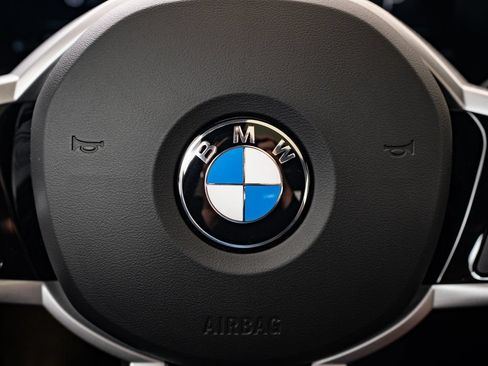 Used 2025 BMW 330i xDrive Sedan w/ M Sport Package AWD/4WD image 28