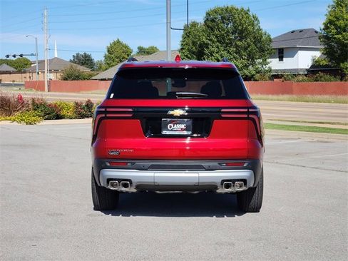 New 2026 Chevrolet Traverse LT w/ Driver Confidence Package image 6