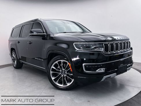 Used 2023 Jeep Wagoneer L Series III w/ Premium Group I AWD/4WD image 1