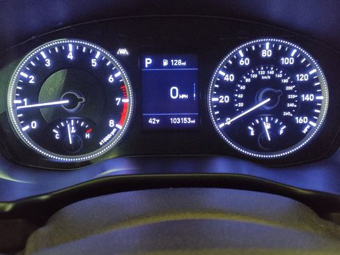 Used 2020 Hyundai Santa Fe SE image 23