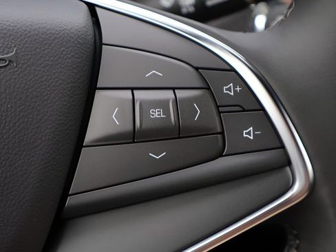New 2026 Cadillac XT5 Luxury w/ LPO, ONYX Package FWD image 21