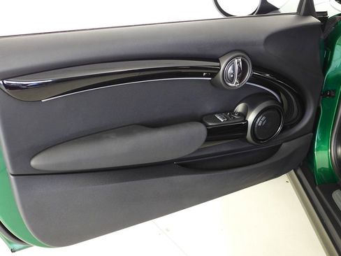 Used 2022 MINI Cooper SE image 11