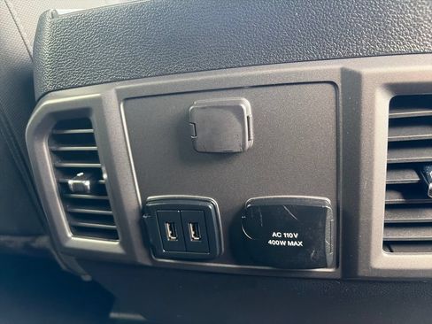 Used 2019 Ford F150 XLT w/ Equipment Group 302A Luxury AWD/4WD image 20