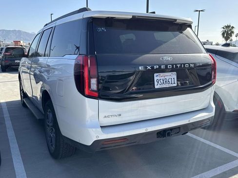 Used 2025 Ford Expedition Active image 12