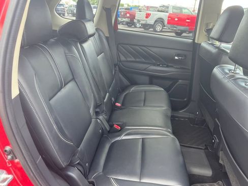Used 2018 Mitsubishi Outlander GT image 26