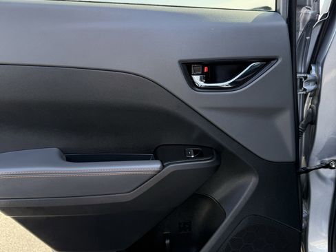 Used 2025 Subaru Crosstrek 2.5i Limited w/ Crosstrek Mirror Package image 12