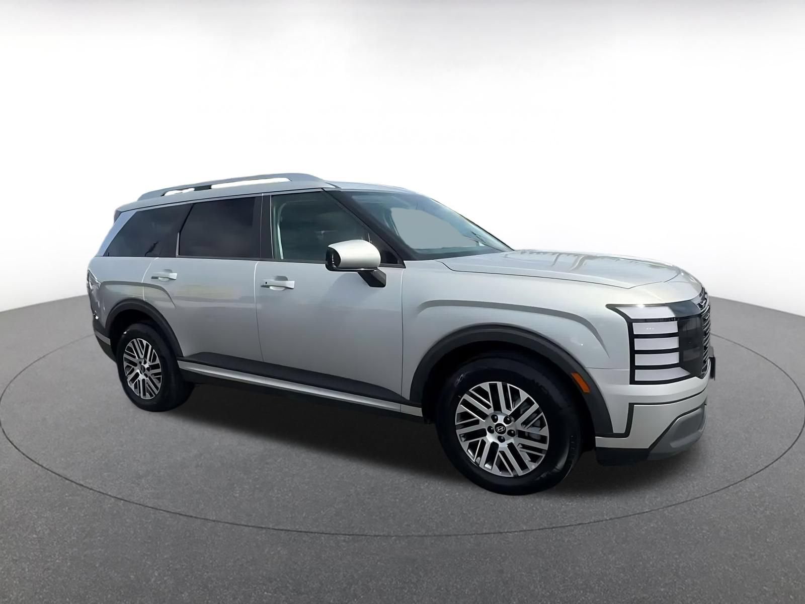 Used 2026 Hyundai Palisade SEL FWD image 2