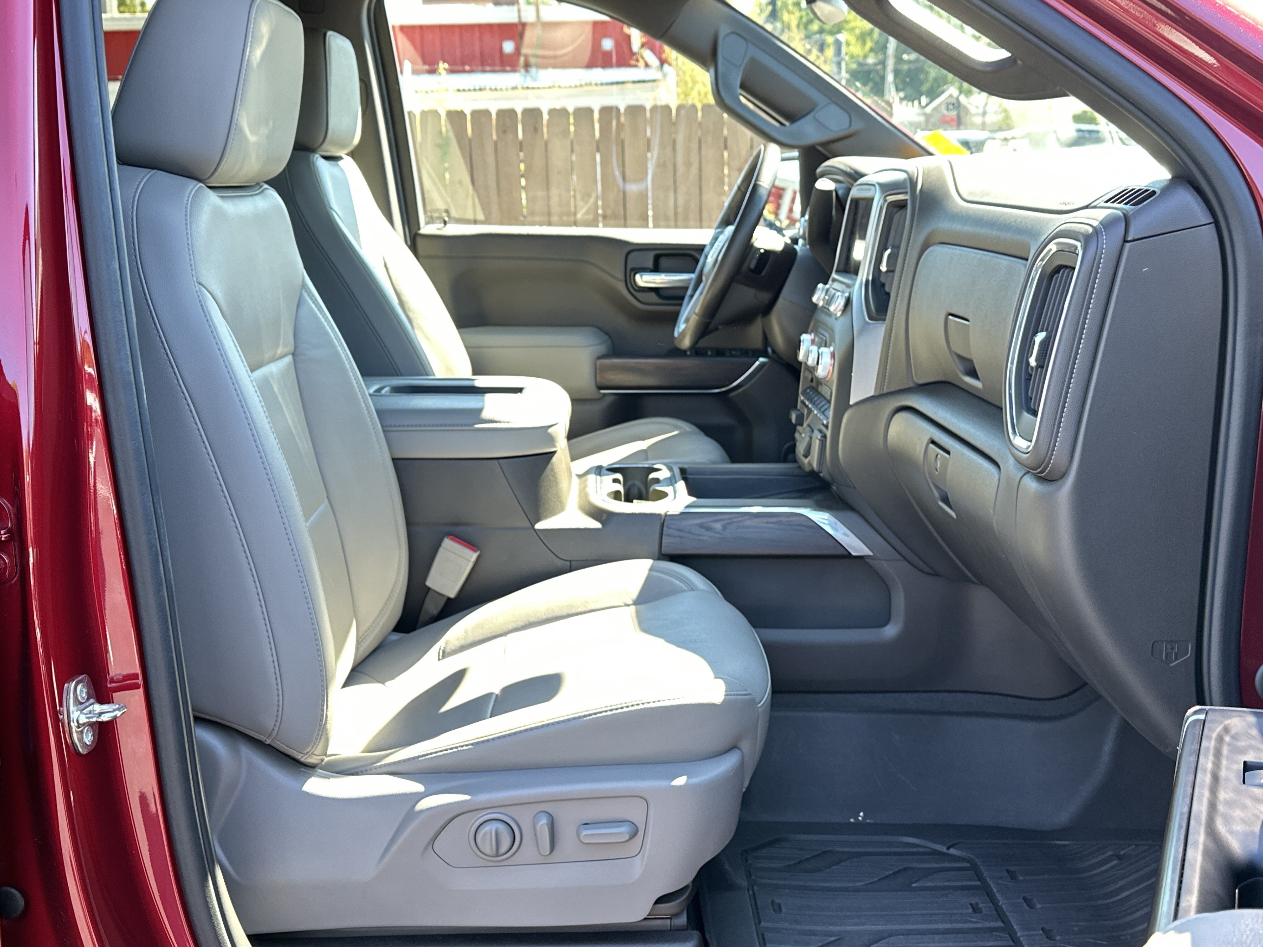 Used 2019 GMC Sierra 1500 SLT w/ SLT Premium Plus Package AWD/4WD image 12