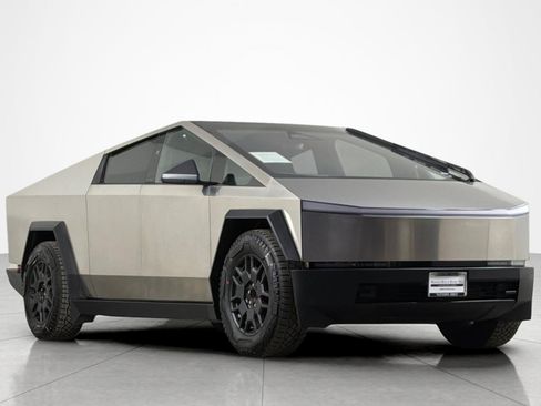 Used 2025 Tesla Cybertruck Cyberbeast AWD/4WD image 7