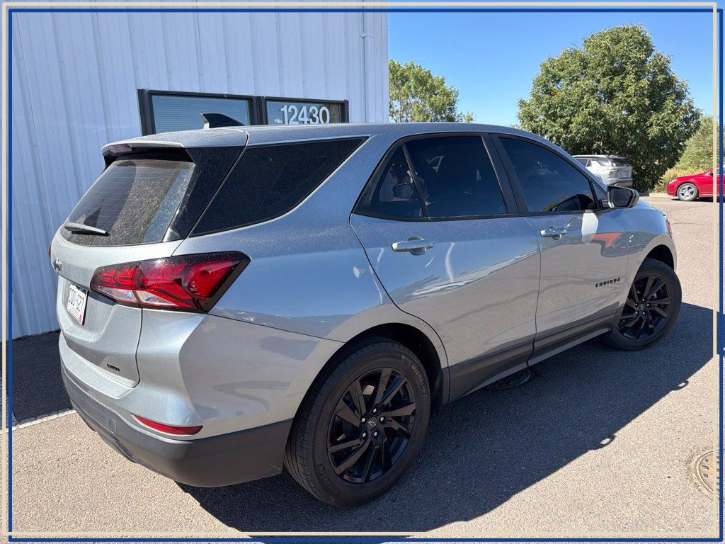 Used 2023 Chevrolet Equinox LS w/ Sport Edition AWD/4WD image 3