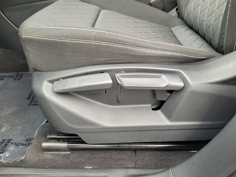 Used 2021 Volkswagen Atlas S FWD image 13