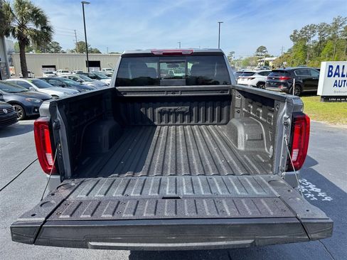 Used 2022 GMC Sierra 1500 AT4 w/ AT4 Premium Package image 11