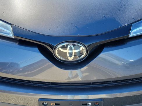 Used 2019 Toyota C-HR Limited image 24