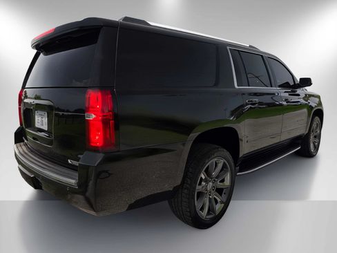 Used 2018 Chevrolet Suburban Premier RWD image 5