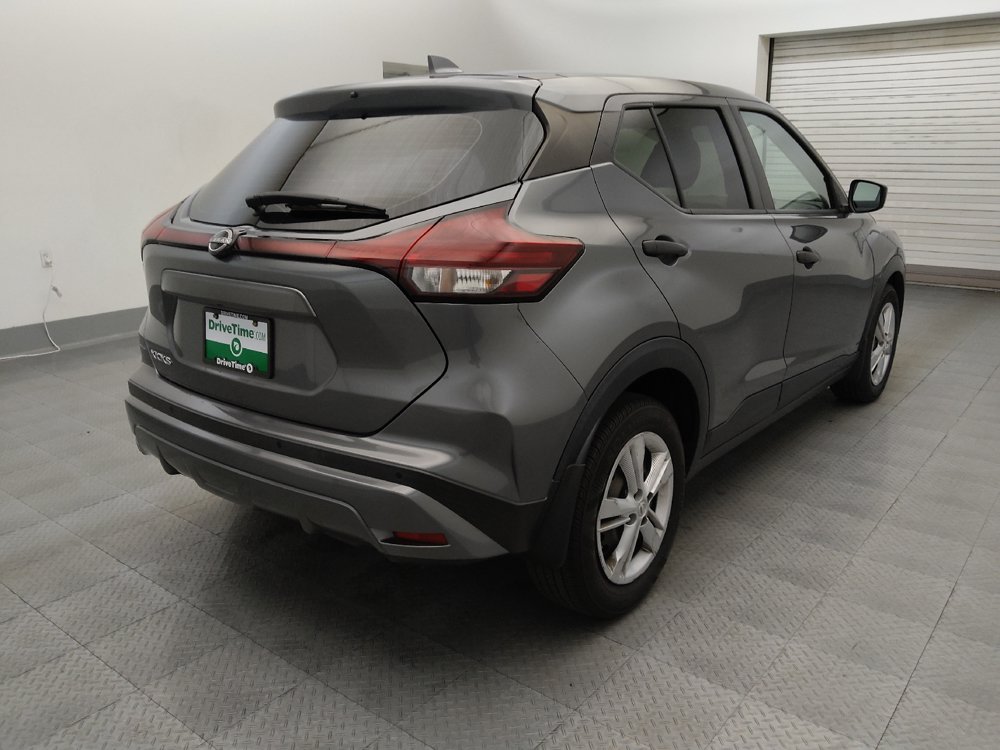 Used 2024 Nissan Kicks S FWD image 9