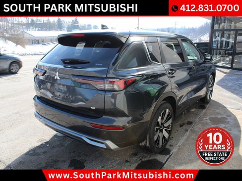 New 2026 Mitsubishi Outlander SE image 9