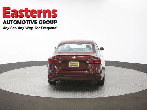 Used 2024 Nissan Altima 2.5 SV FWD image 35