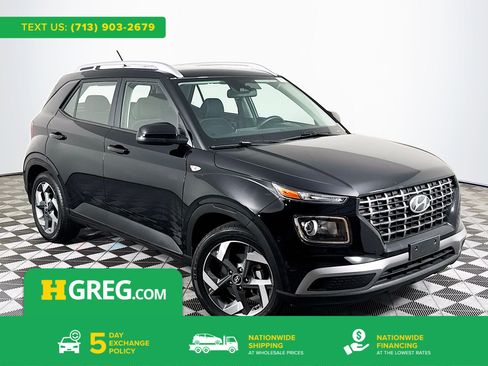 Used 2024 Hyundai Venue SEL FWD image 1