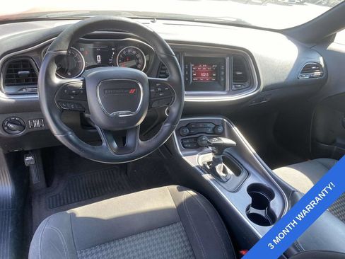 Used 2017 Dodge Challenger SXT RWD image 12