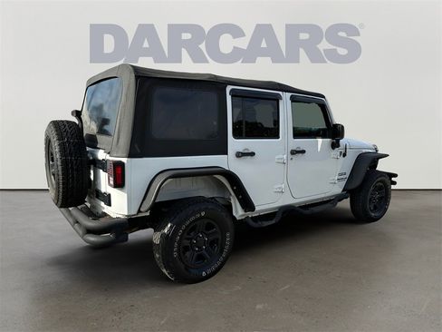 Used 2016 Jeep Wrangler Unlimited Sport image 7