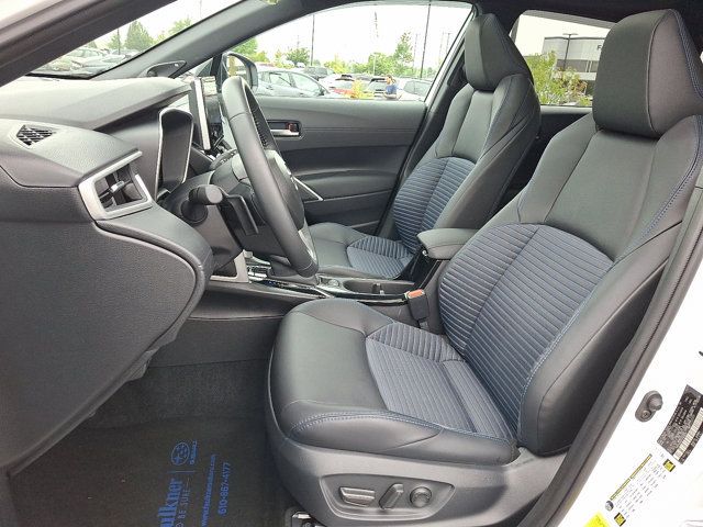 Used 2025 Toyota Corolla Cross XSE w/ Convenience Package AWD/4WD image 14