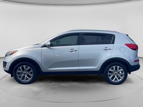 Used 2016 Kia Sportage LX w/ LX Popular Package FWD image 4