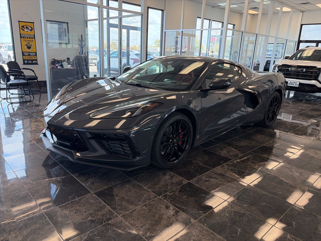 New 2027 Chevrolet Corvette Stingray Coupe RWD image 2