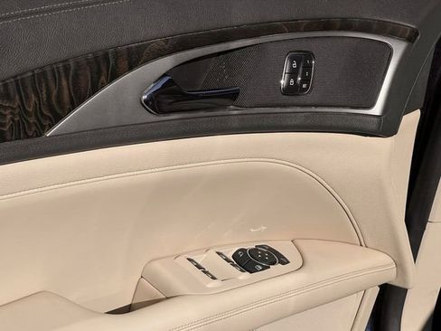 Used 2017 Lincoln MKZ Reserve w/ Climate Package image 24