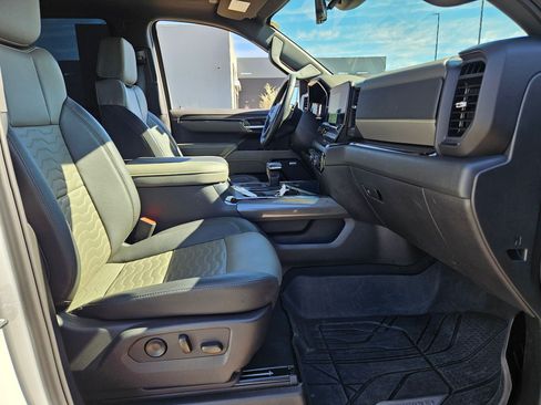 Certified 2025 Chevrolet Silverado 1500 ZR2 w/ Technology Package AWD/4WD image 27
