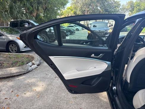 Used 2025 Genesis G70 2.5T AWD/4WD image 20