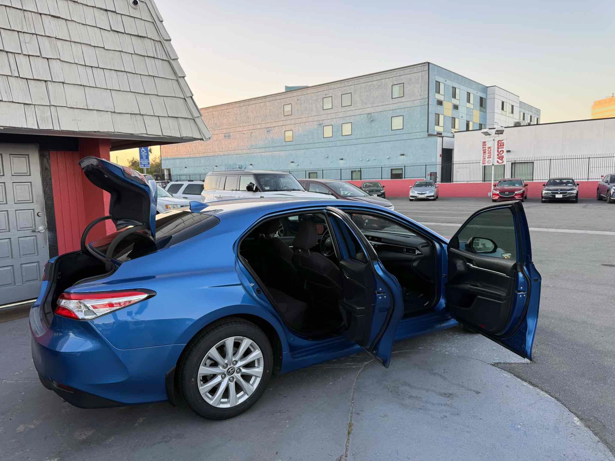 Used 2020 Toyota Camry LE w/ Carpet Mat Package FWD image 9