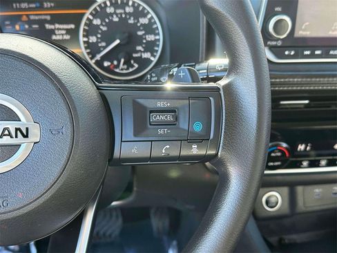 Certified 2021 Nissan Rogue SV image 22