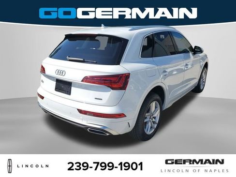 Used 2024 Audi Q5 2.0T Premium w/ Convenience Package image 7