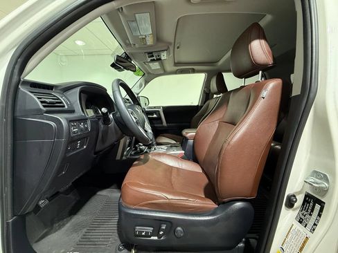 Used 2020 Toyota 4Runner Limited AWD/4WD image 13