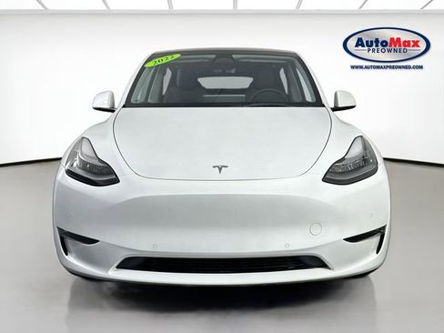 Used 2022 Tesla Model Y Long Range image 7