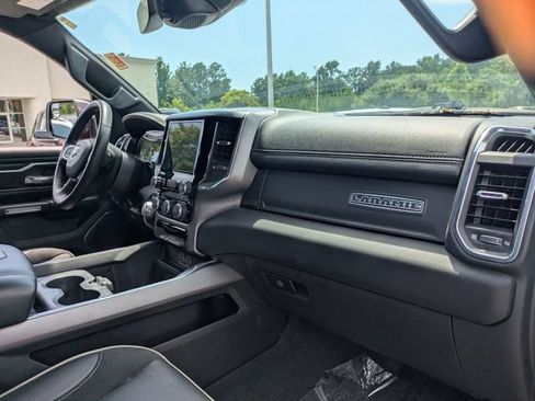 Used 2024 RAM 1500 Laramie AWD/4WD image 37